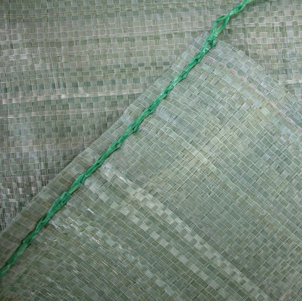 Мешки зелёные